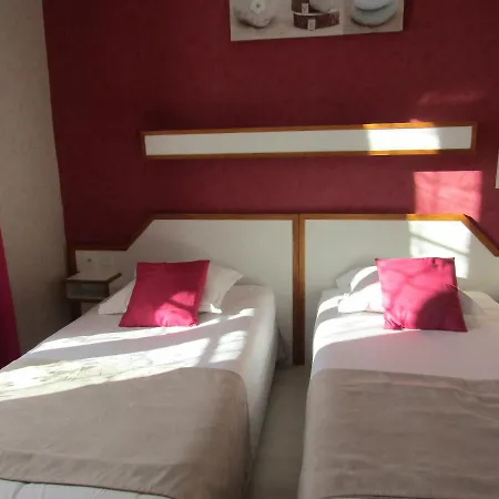 Fifi Moulin Hotel 3*